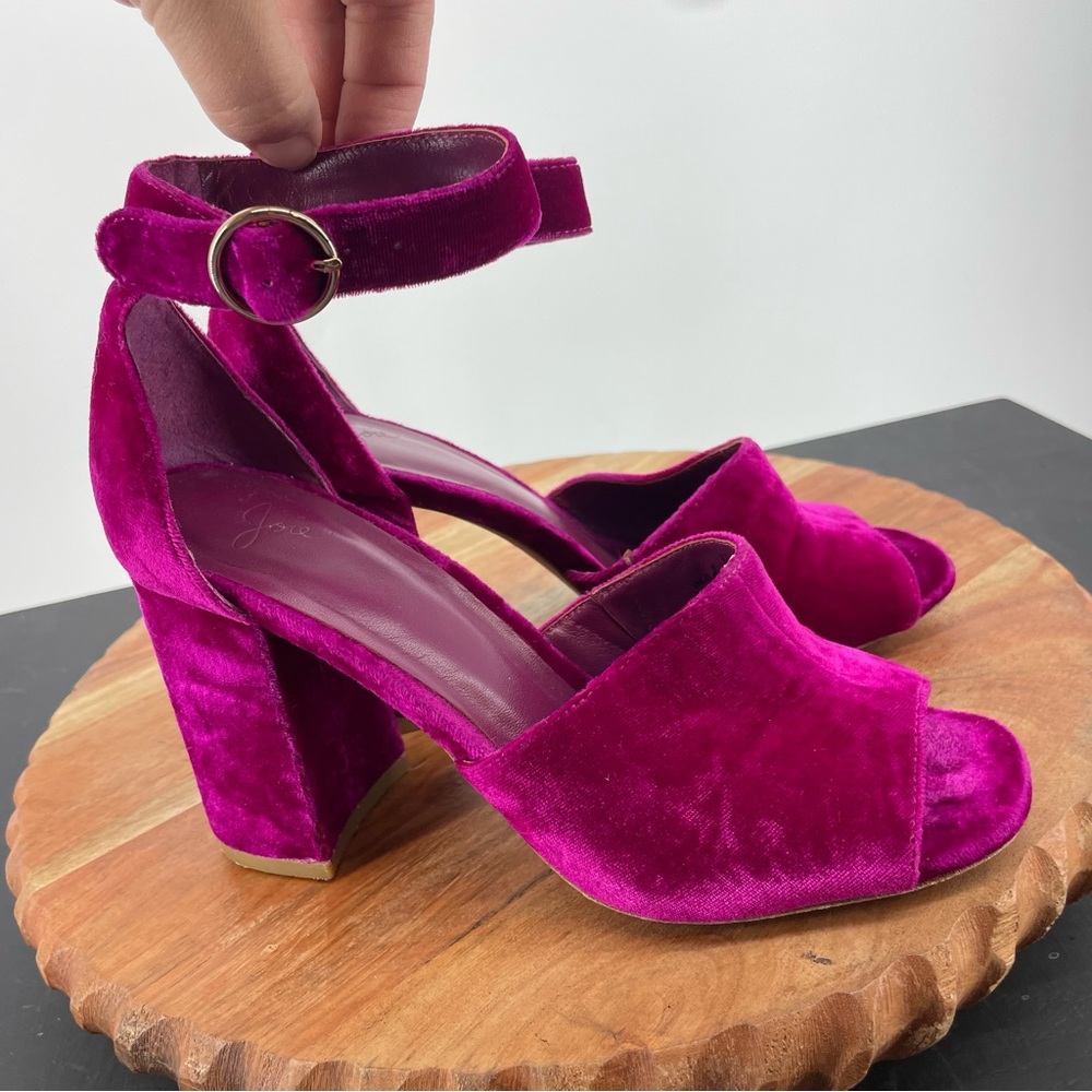 Joie Lahoma Cerise Pink Velvet Heels 37 ankle strap